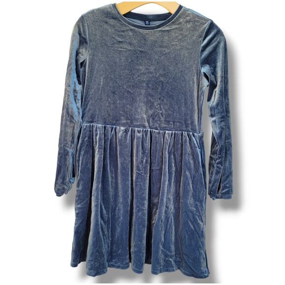 Uniqlo Other - UNIQLO girls blue soft velvet long sleeves dress - size 11/12